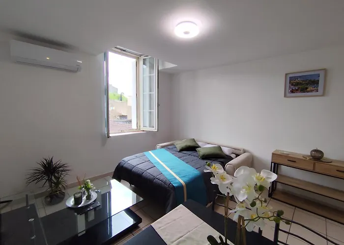 Appartement Climatise Avec Vue Sur La Cite